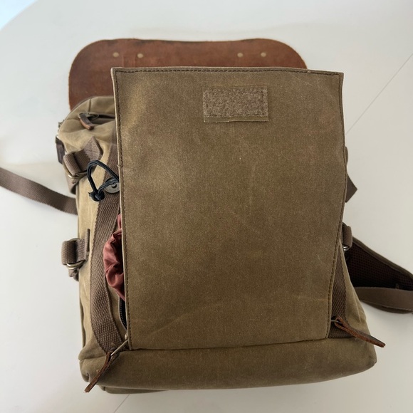 Waxed Canvas & Leather Khaki Color DSLR Camera Bag & Lens Lens Backpack - Picture 13 of 16